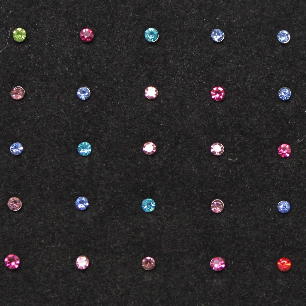 10 Random Nose Studs